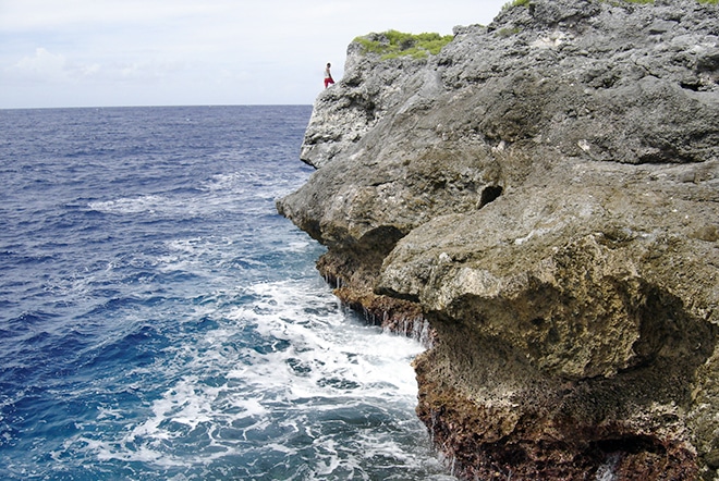 Tepari, falaises de la côte Nord de Niau