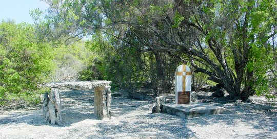 Tombe de Vincent de Paul Terlijn - Faaite