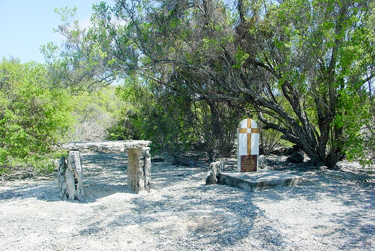 Tombe de Vincent de Paul Terlijn - Faaite