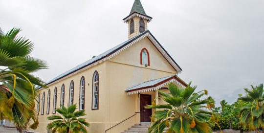 Eglise Saint-Athanas de Fakahina © Tahiti Heritage
