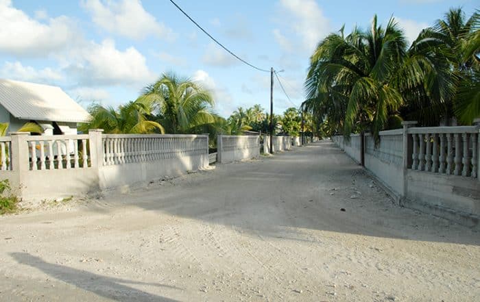 Village de Hikueru, avec ses murs