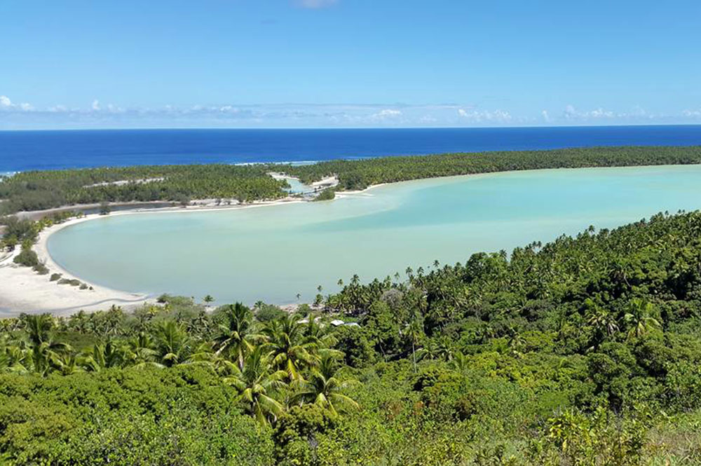 Lac sud de Maiao. Photo Chantal Alexandre Tahiti Iti