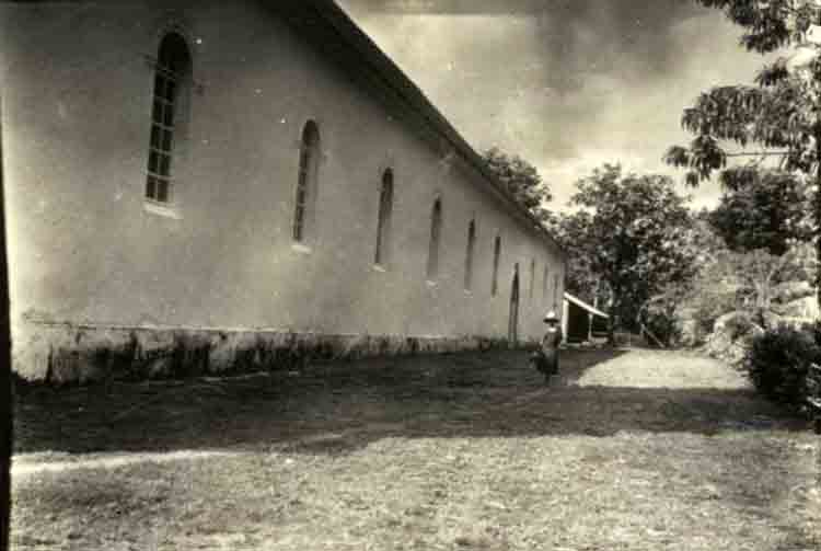 La cathédrale des Gambier en 1934. Photo Emory