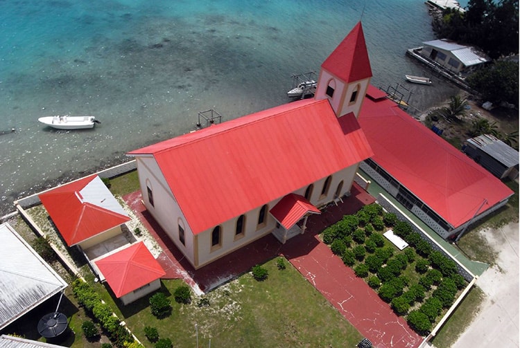 Temple de Maupiti. Photo Pierre Lesage