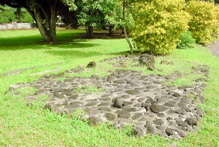 Marae Taputuarai à Tarirea - Papara