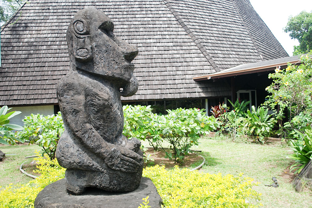 Moai de la paix de l'office du tourisme de Papeete