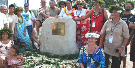 Stèle de Pierre Sham Koua - Uturoa