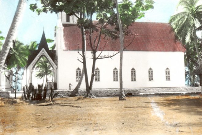 Temple mormon de Takaroa en 1938. Photo leolani.net