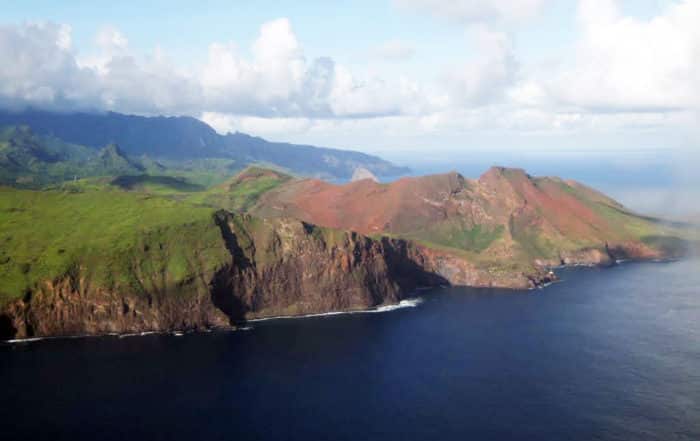 Cote Sud Ouest de l'île de Ua huka. Photo Vuillermoz