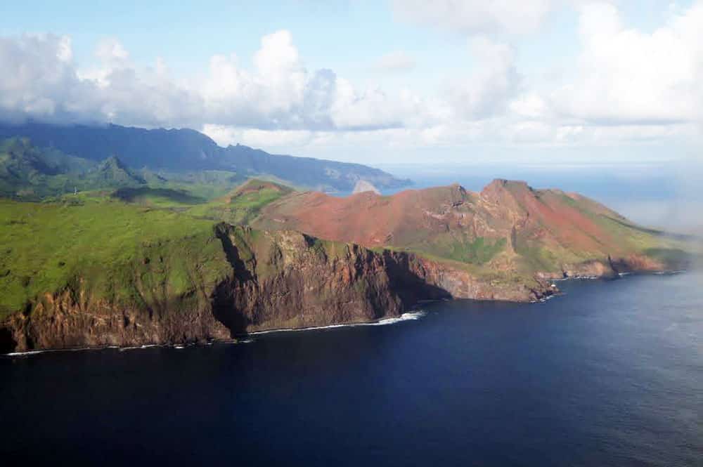 Cote Sud Ouest de l'île de Ua huka. Photo Vuillermoz