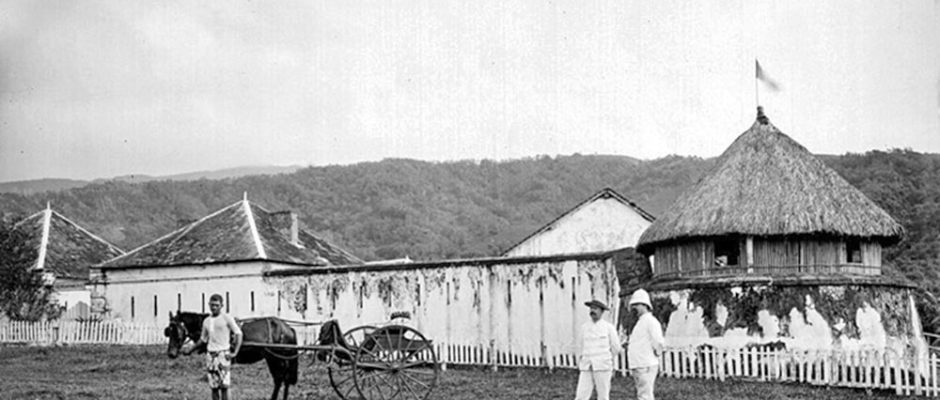Fort de Taravao à Tahiti en 1897. Franom