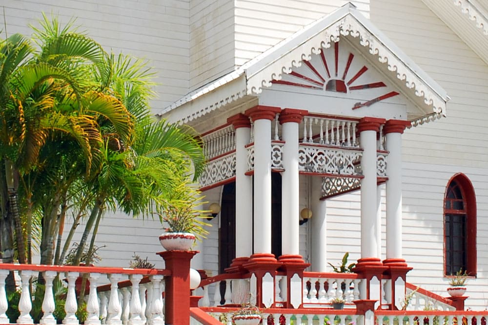 Porche du temple de Pueu, Taiarapu Est