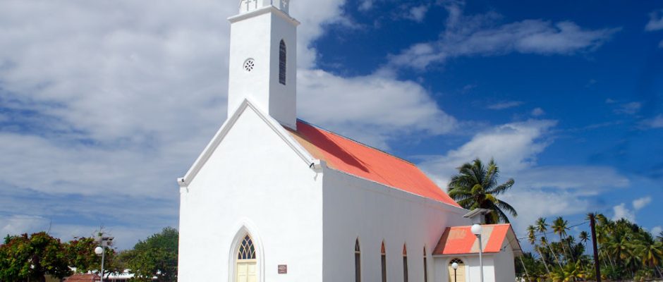 Eglise Saint-Dominique de Fangatau, Tuamotu. © Tahiti Heritage