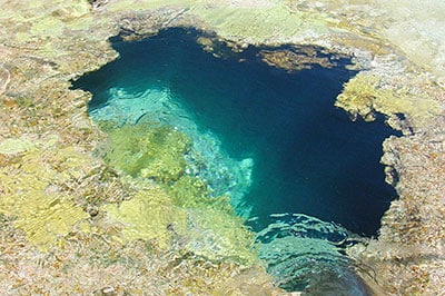 Monuments naturels / Koko, trou bleu © Tahiti Heritage