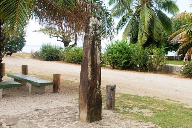 Pierre à prières Tura'a-ma-rafea du marae Taputapuatea de Papetoai