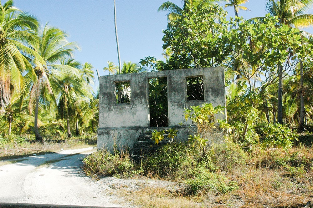 Ancien village d'ofare à Niau