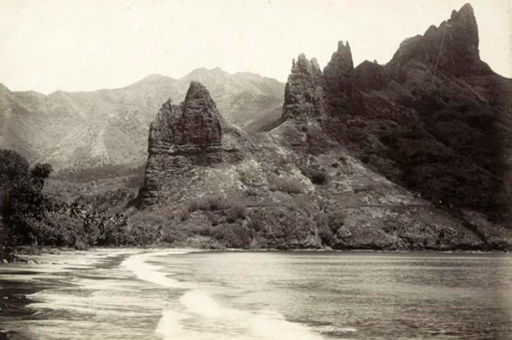 Baie de Hatiheu en 1899. Photo Agostini