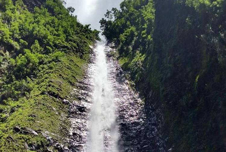 Cascade de la vallée de Tipaerui, Papeete. Photo Chantal Alexandre Tahiti Iti