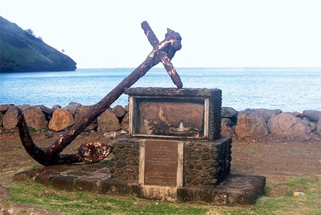 Monument Dupetit Thouars à Tahuata