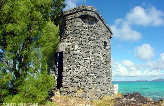 Tour du cap Mata Kuiti à Aukena © Tahiti Heritage / Olivier Babin