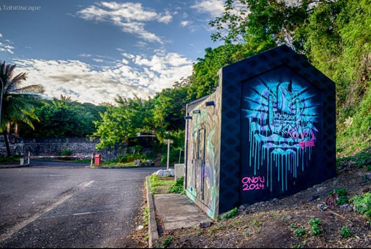 Papeete-street art par Cronos, transformateur EDT face au Cesc. Photo tahitiscape 2014