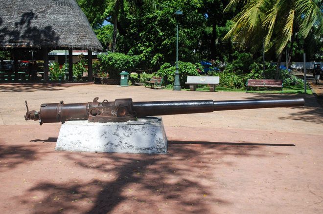 Canon du corsaire allemand Seeadler , parc Bougainville à Papeete