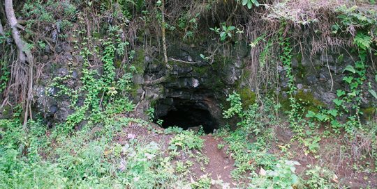 Grotte du belvédère de Pirae