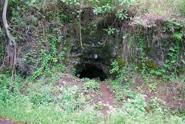 Grotte du belvédère de Pirae