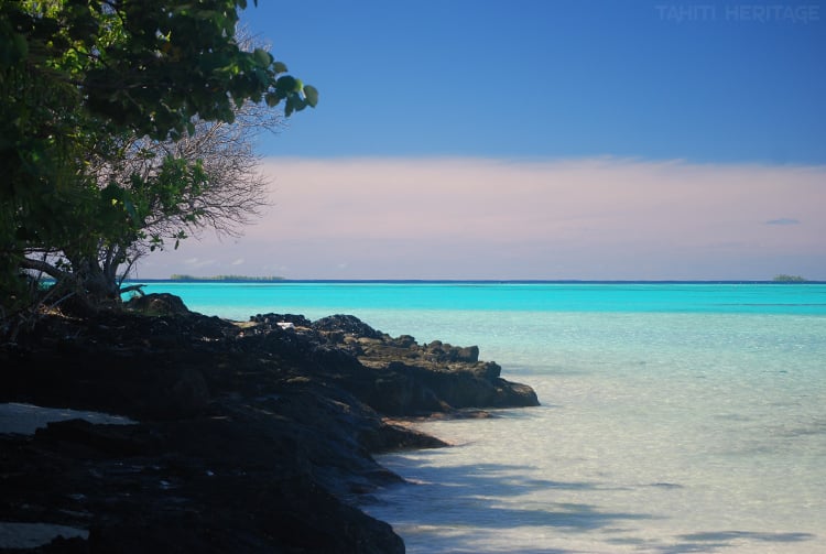 Plage de l'îlot Meriko, à coté de l'île d'Akamanu au Gambier © Tahiti Heritage