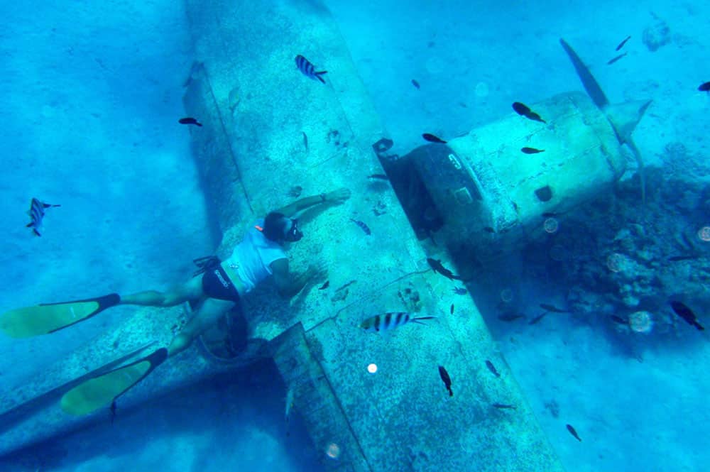 Epave du Cessna dans le lagon de Faa'a Photo Sylvain Girardot,