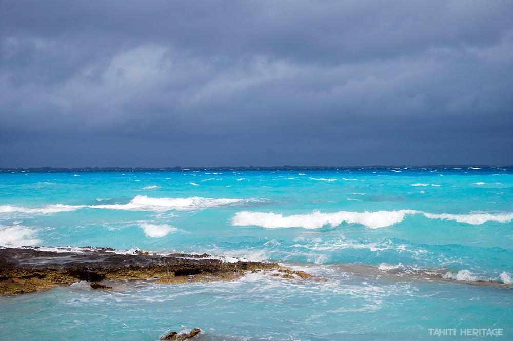 Le lagon de Fakarava sous le maramu, le vent du sud. © Tahiti Heritage