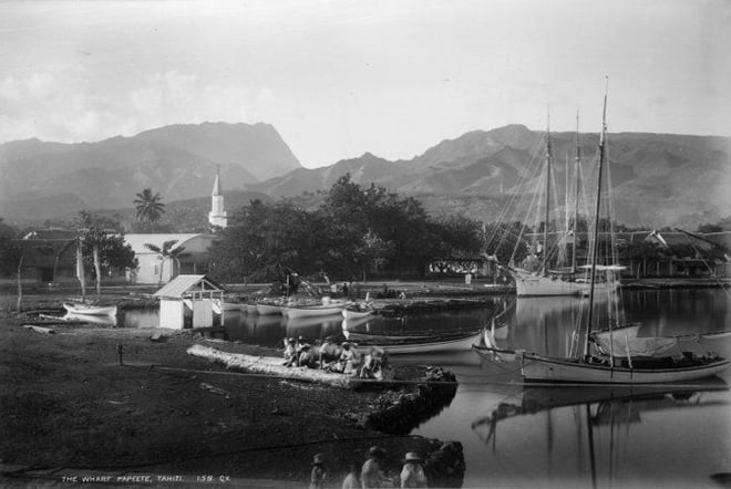 Port de Papeete en 1889. Photo Georges Valentine.