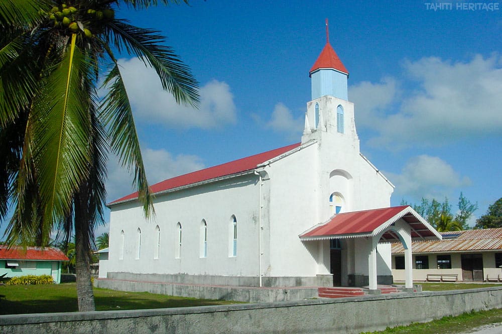 Eglise Saint-Joseph de Tukuhora à Anaa © tahiti Heritage