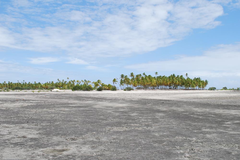 Ancienne piste d'atterrissage Japy à Fakahina © Tahiti Heritage