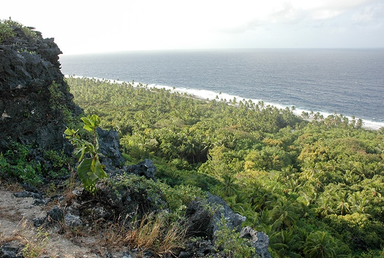 Belvédère de Moumu, vue vers l'ouest, Makatea.