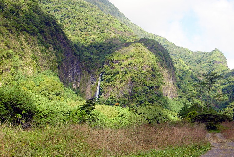 Cascade Topatari, vallée de la Papenoo © Tahiti Heritage