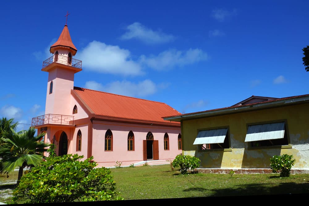 Eglise saint-Louis-Gonzague, Takapoto