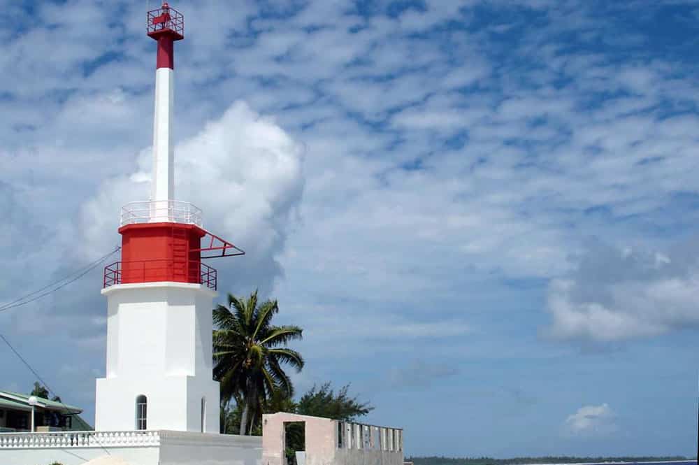 Phare de Makemo. Photo gaste.free.fr