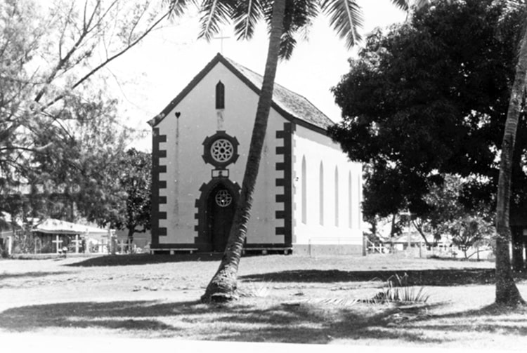 L'ancienne église de Mahina, en 1960