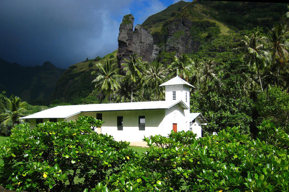 Eglise Saint-Michel de Hanavave, Fatu Hiva. Photo Mermoz