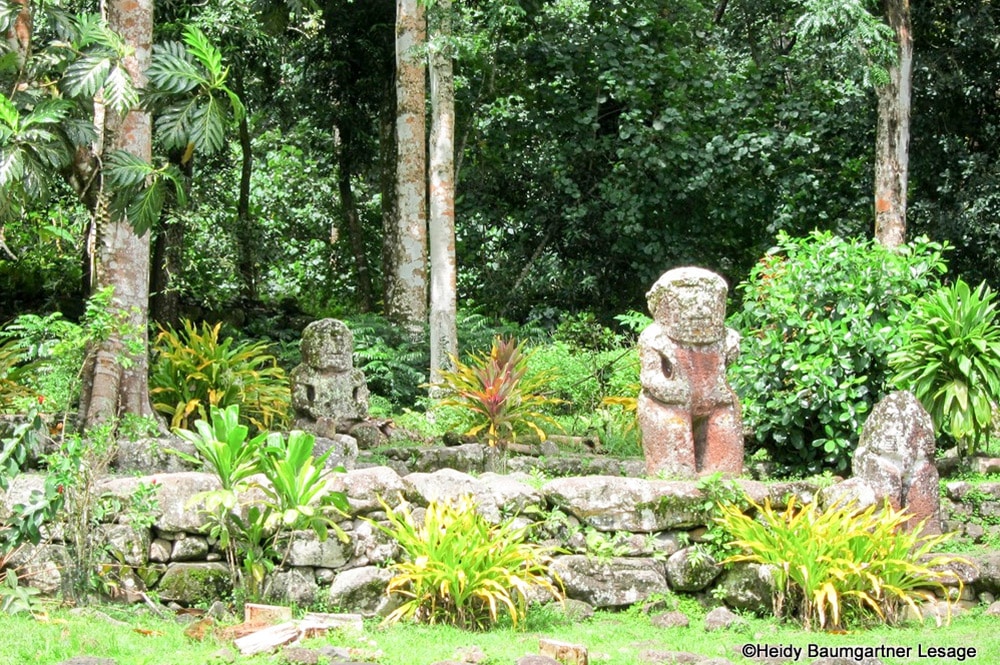 Meae Lipona, Puamau à Hiva Oa. Photo Heidy Baumgartner Lesage