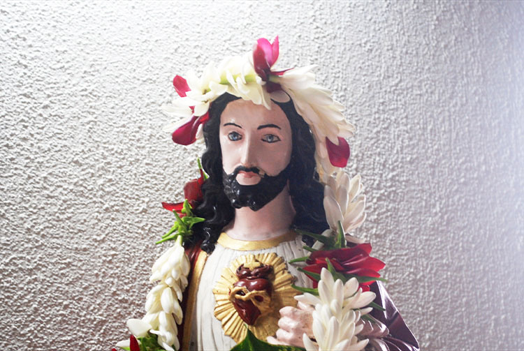 Intérieur de l'église Saint-Lazare d'Orofara, à Mahina, © Tahiti Heritage