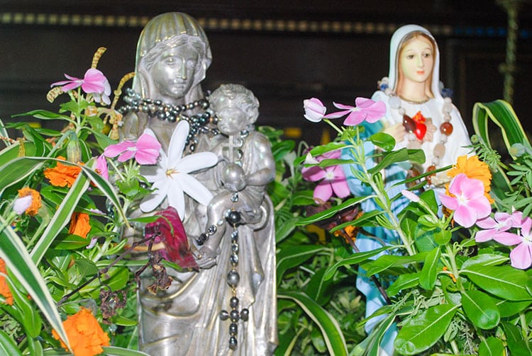 Statue de Notre Dame de Paix d'Akamaru , Gambier © Tahiti Heritage