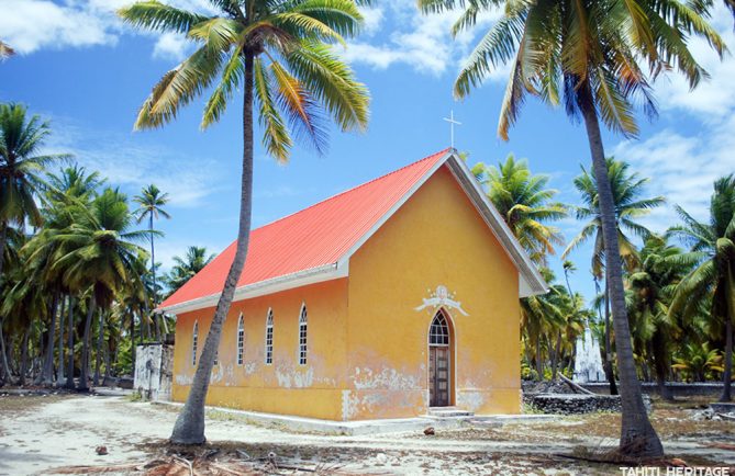 Chapelle Saint-Nicolas de l'ancien village de Fakahina © Tahiti Heritage / Olivier Babin