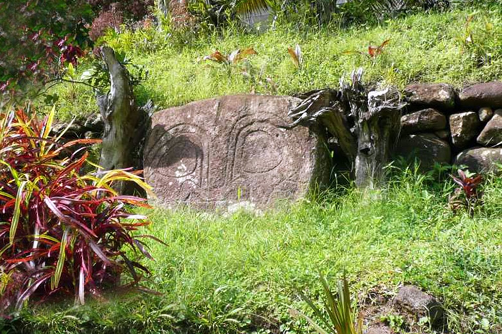 Motif de tiki à Hanaiapa, Hiva Oa, Marquises Photo Jean Sancourt