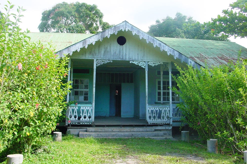 Fare Vanira de Paopao, Moorea. 2002 © Tahiti Heritage