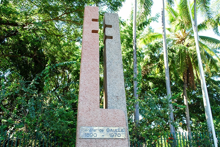 Monument Charles de Gaulle, dit "la clé à molette" à Papeete, Tahiti. © Tahiti Heritage