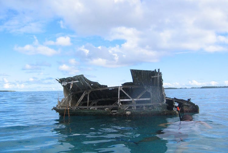 Epave de l'hydravion Catalina n°48 dans le lagon de Reao