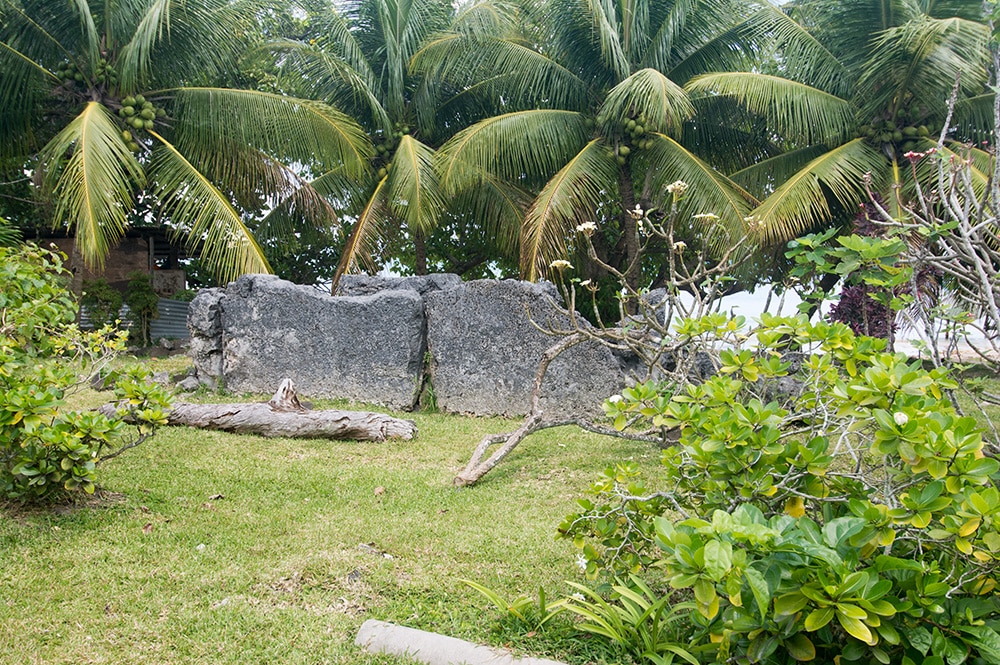 Tombeau du marae Farerua de Bora Bora © Tahiti Heritage