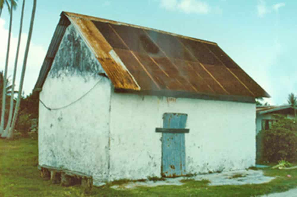 Ancienne prison de Takapoto en 1995